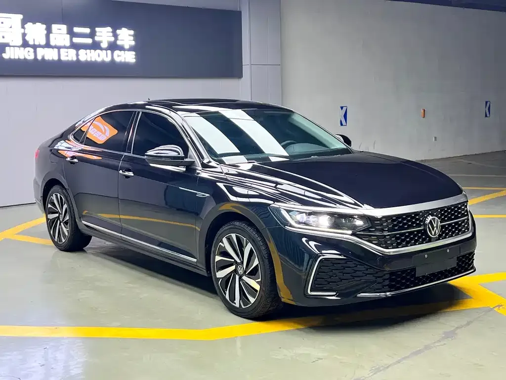 Volkswagen Passat — фото 3