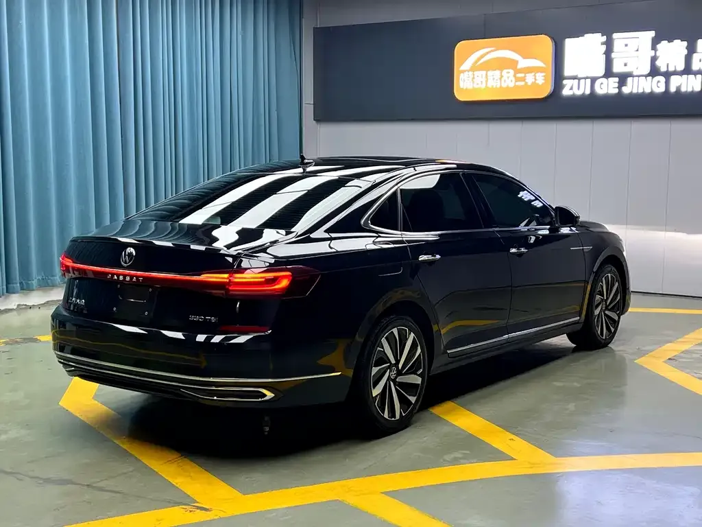 Volkswagen Passat — фото 7