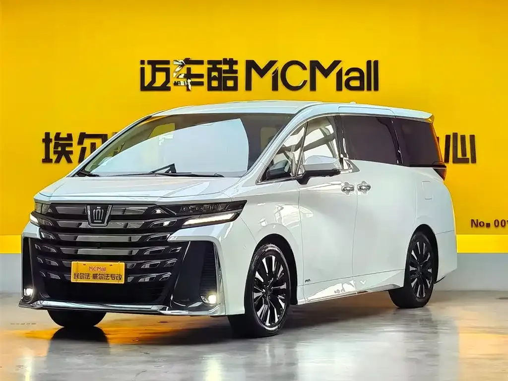 Toyota Vellfire — фото 1