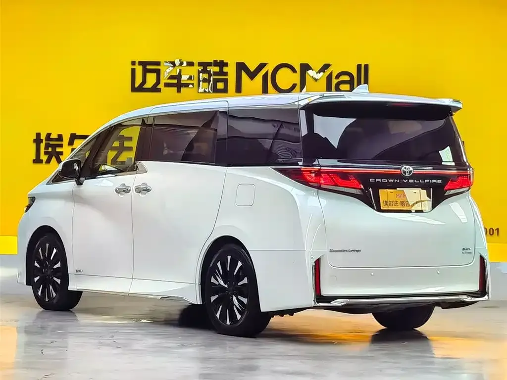 Toyota Vellfire — фото 6