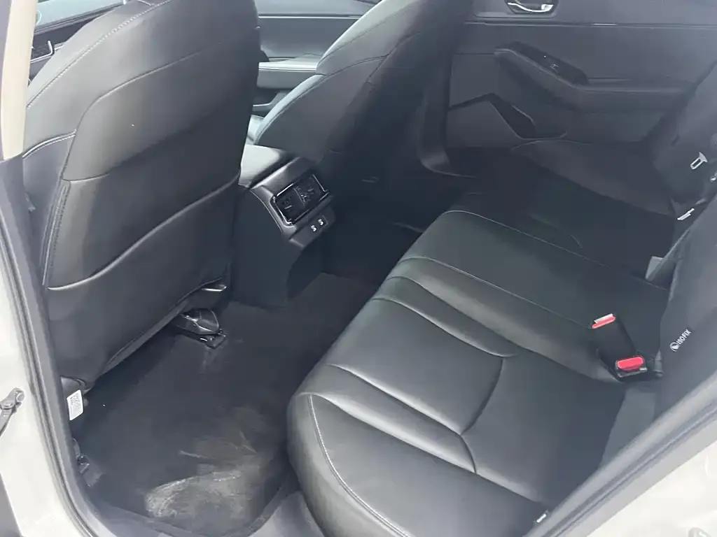 Honda Inspire — фото 10