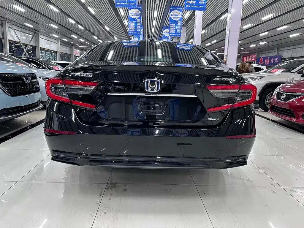 Honda Accord — фото 5