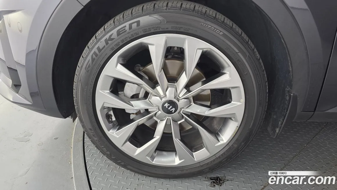 Kia Sorento — фото 5