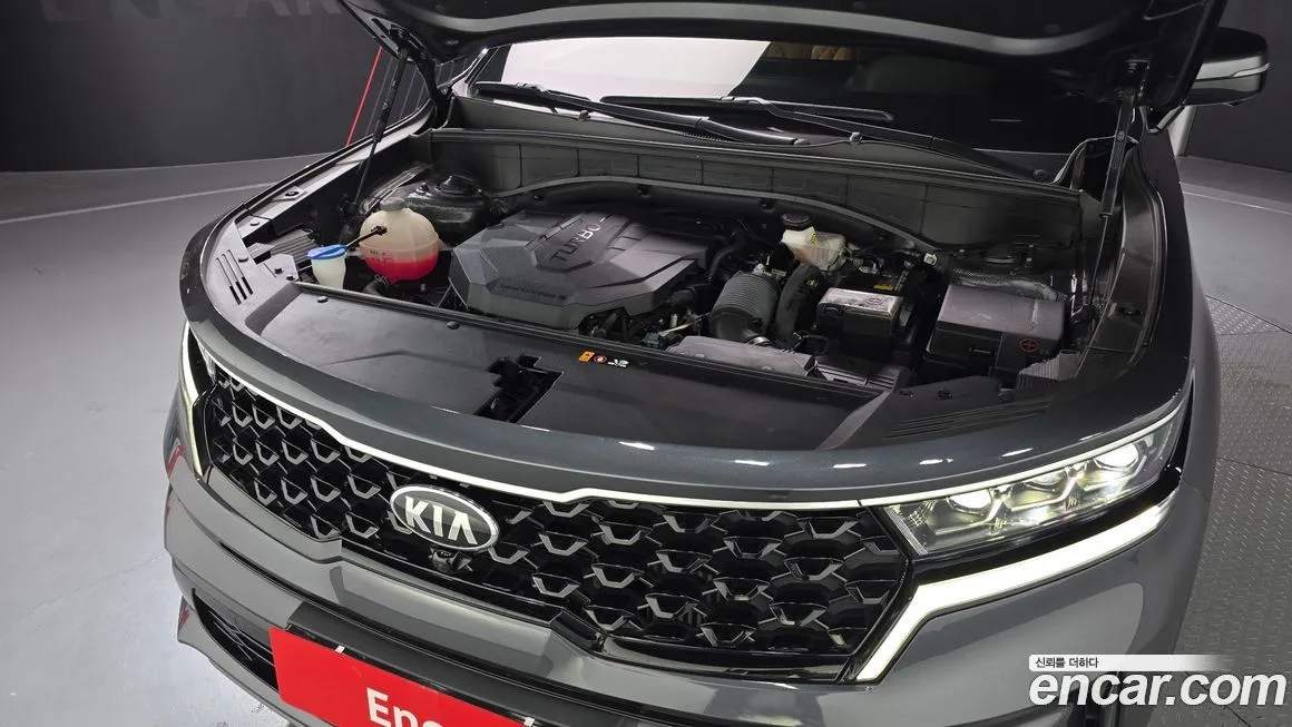 Kia Sorento — фото 6