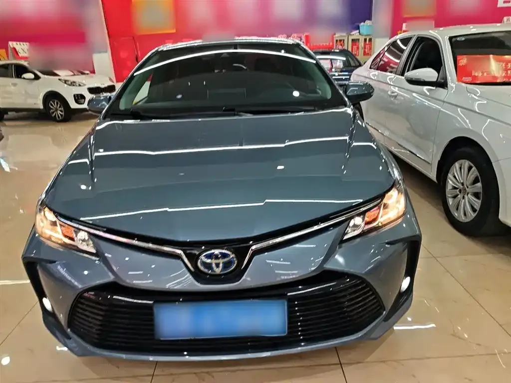 Toyota Corolla — фото 3