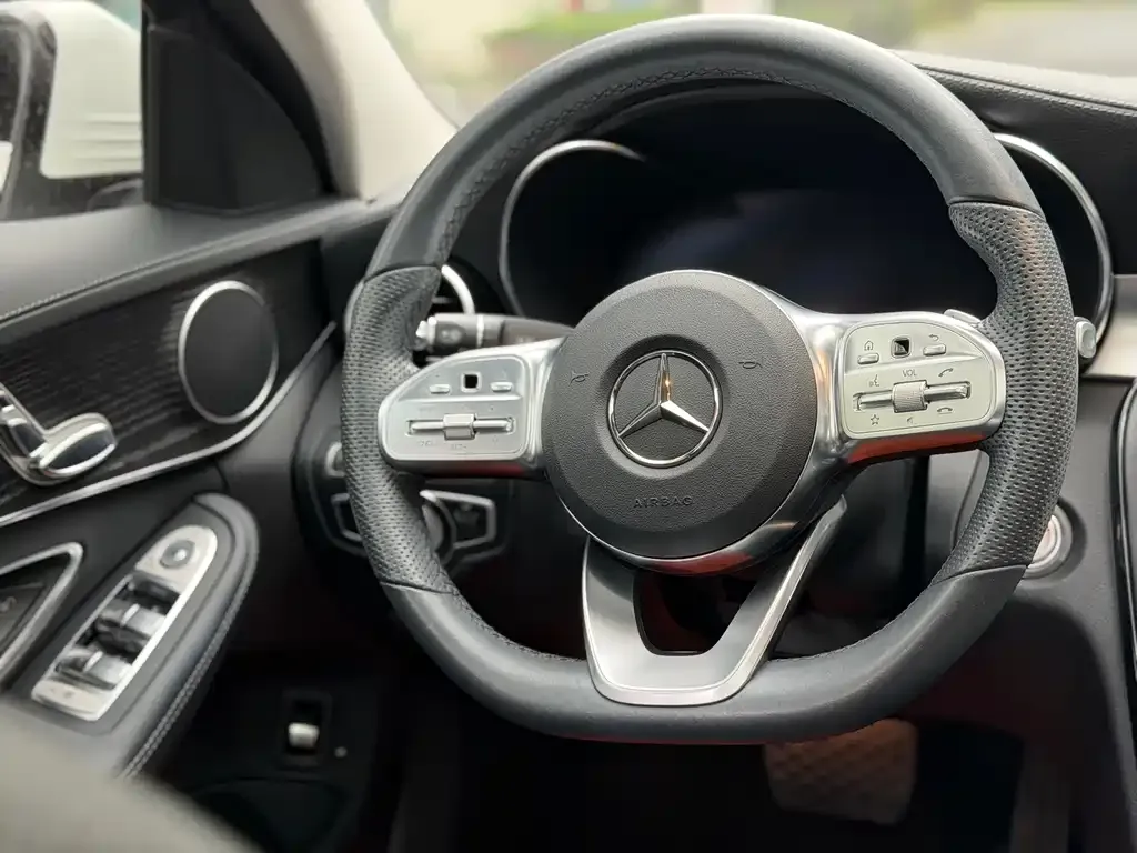Mercedes-Benz C-Class — фото 10