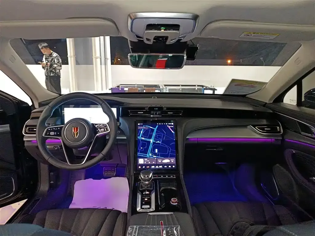 Hongqi H5 — фото 10