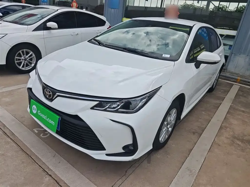 Toyota Corolla — фото 2
