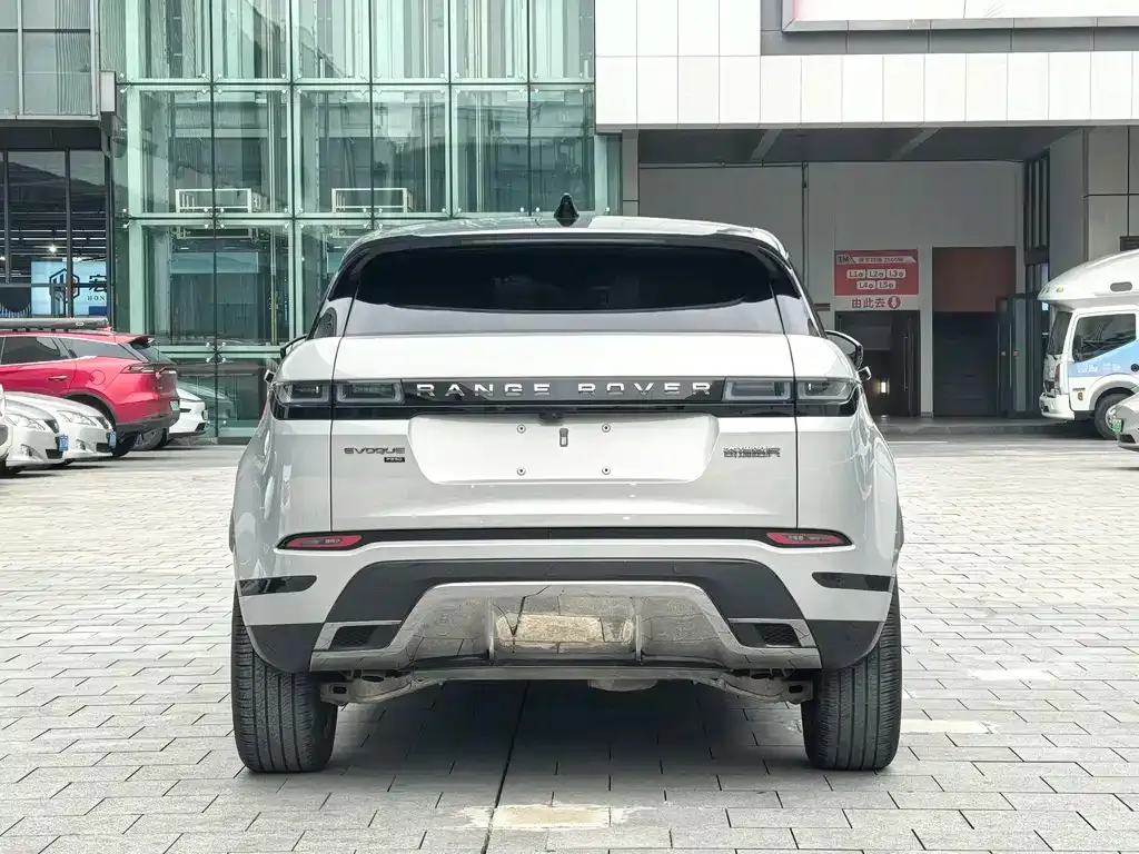 Land Rover Evoque — фото 6
