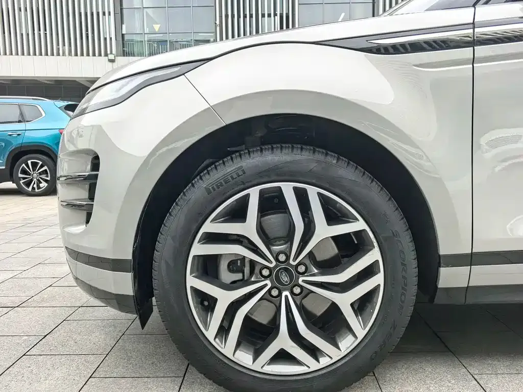 Land Rover Evoque — фото 8