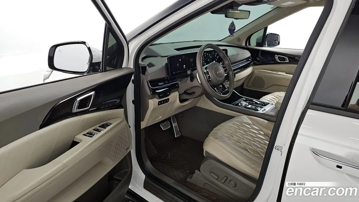 Kia Carnival — фото 10