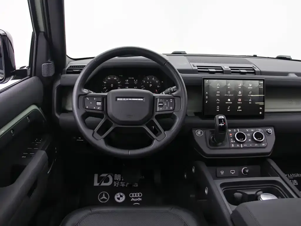 Land Rover Defender — фото 7