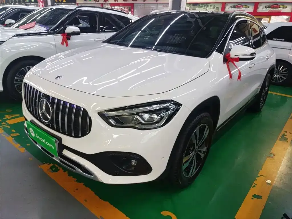 Mercedes-Benz GLA — фото 1