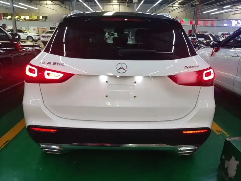 Mercedes-Benz GLA — фото 6