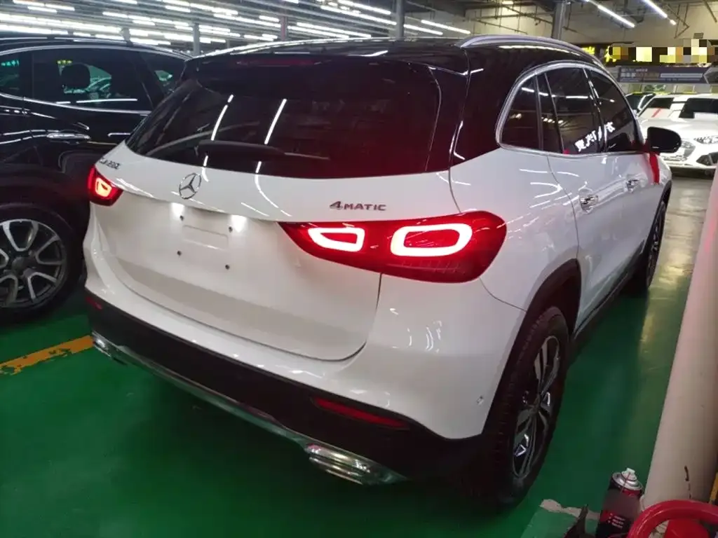 Mercedes-Benz GLA — фото 7