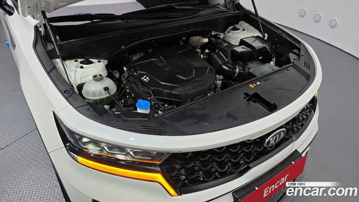 Kia Sorento — фото 6