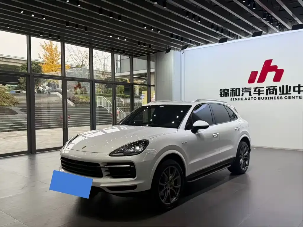 Porsche Cayenne Hybrid — фото 1