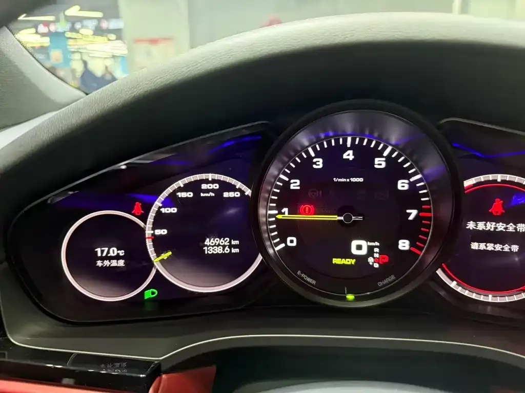 Porsche Cayenne Hybrid — фото 10