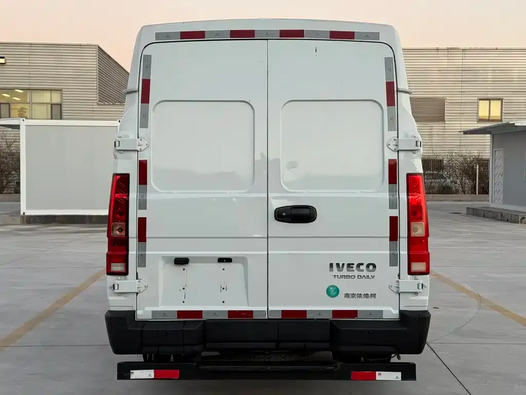 IVECO Daily — фото 9