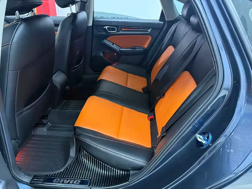 Honda Civic — фото 5