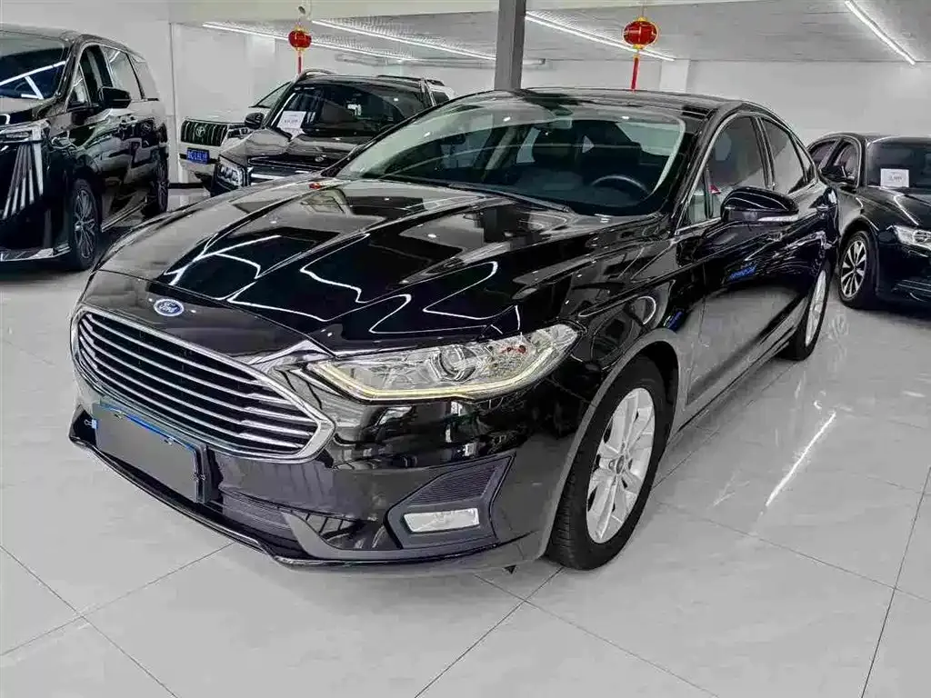 Ford Mondeo — фото 1