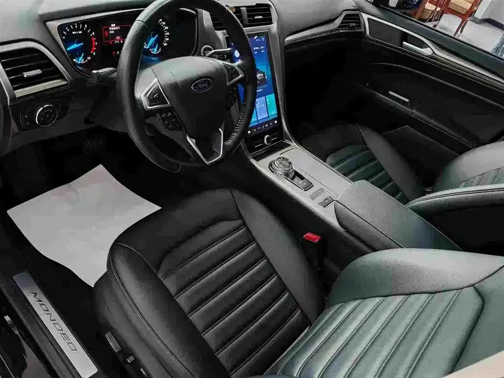 Ford Mondeo — фото 7