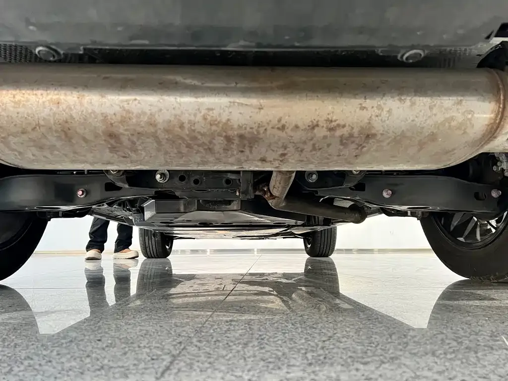 Toyota Wildlander — фото 10