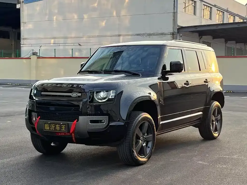 Land Rover Defender — фото 1
