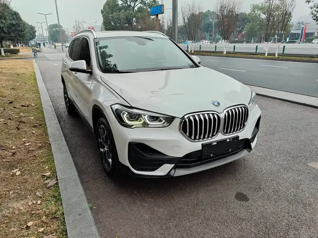 BMW X1 — фото 2