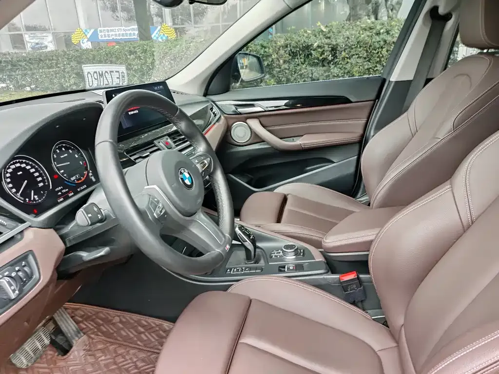 BMW X1 — фото 4