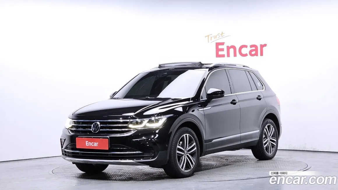 Volkswagen Tiguan — фото 1