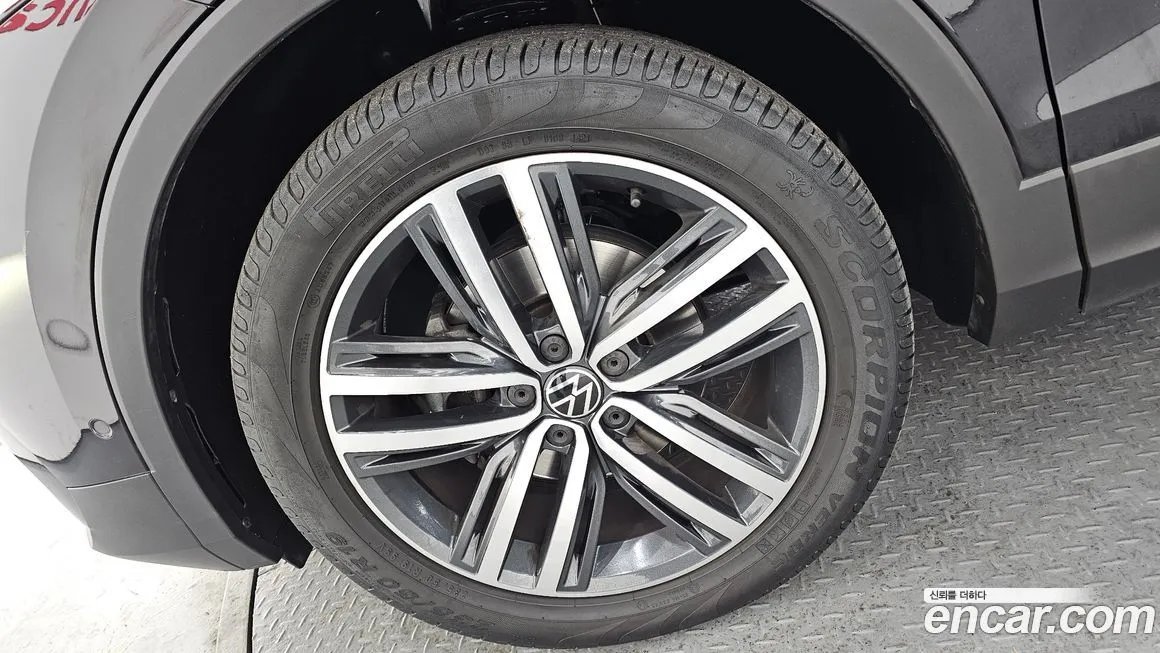 Volkswagen Tiguan — фото 5