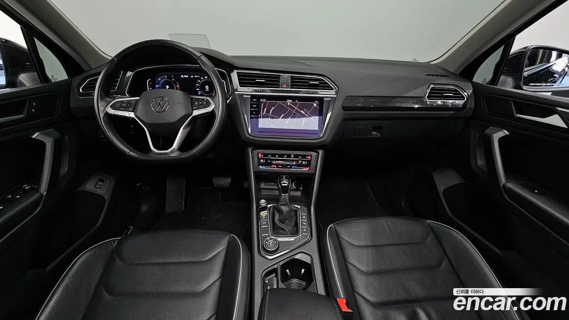 Volkswagen Tiguan — фото 7