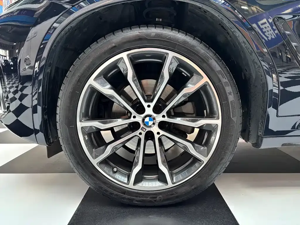 BMW X3 — фото 4
