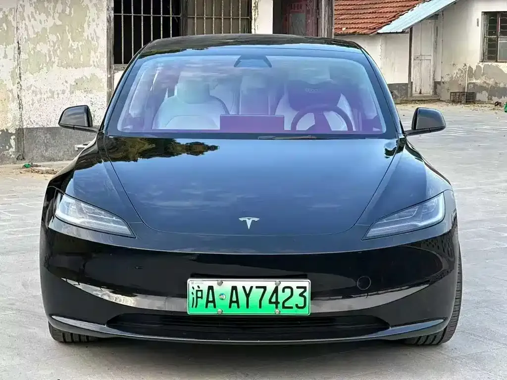 Tesla Model 3 — фото 2