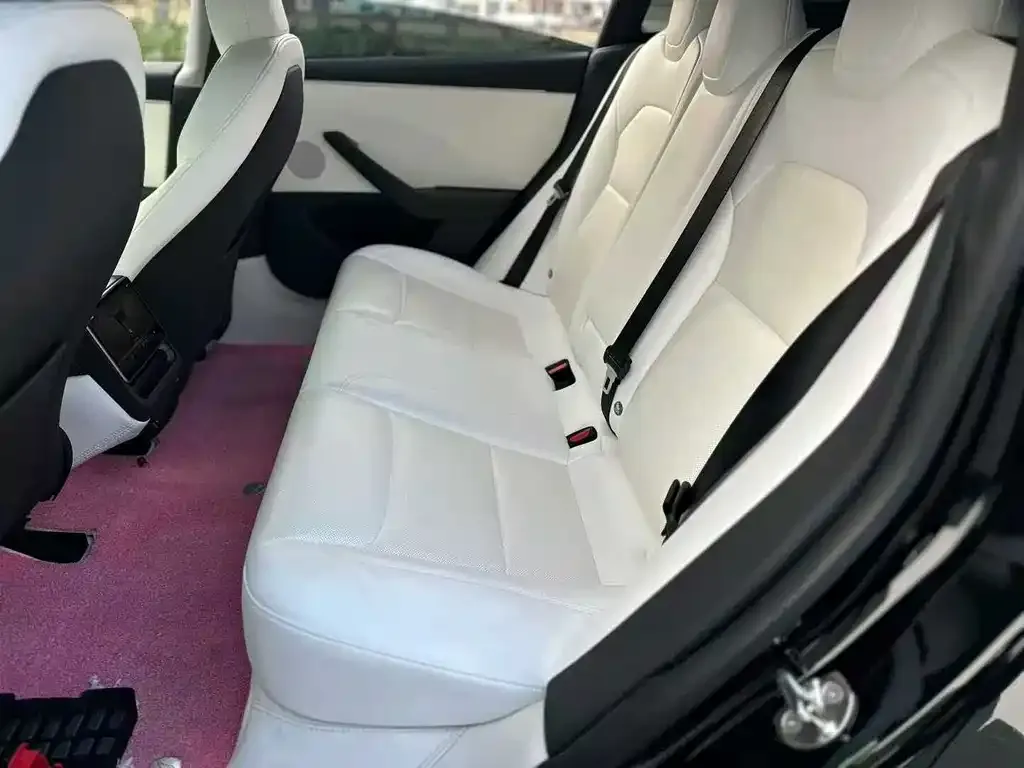 Tesla Model 3 — фото 6