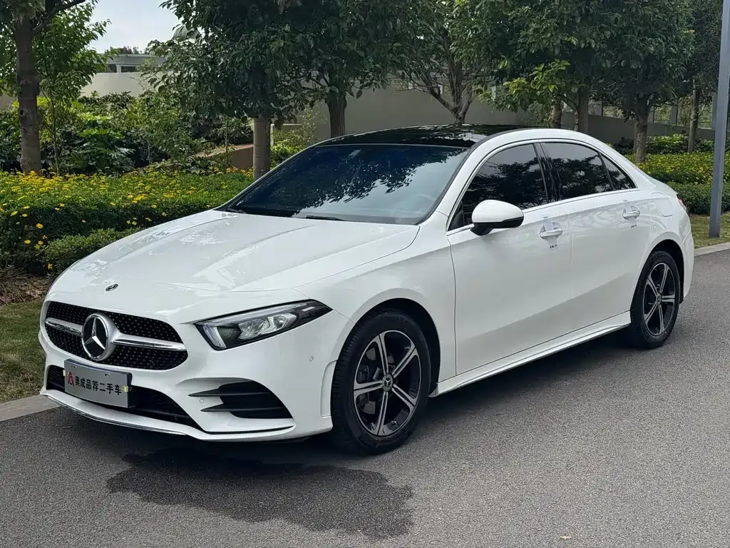 Mercedes-Benz A-Class — фото 1