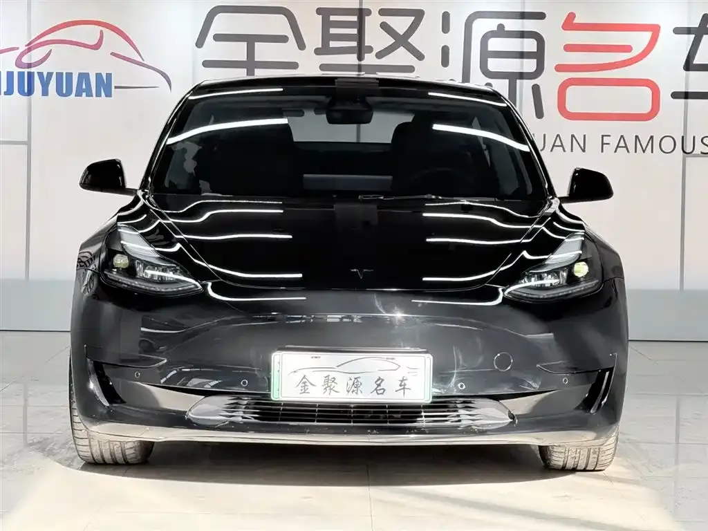 Tesla Model 3 — фото 2