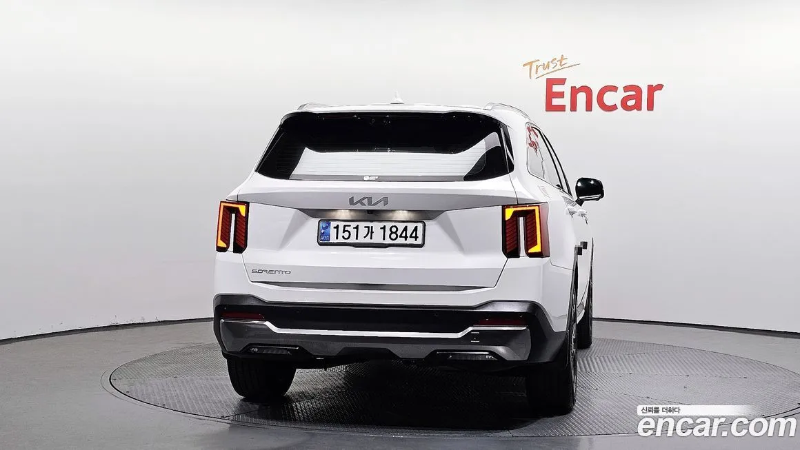 Kia Sorento — фото 4