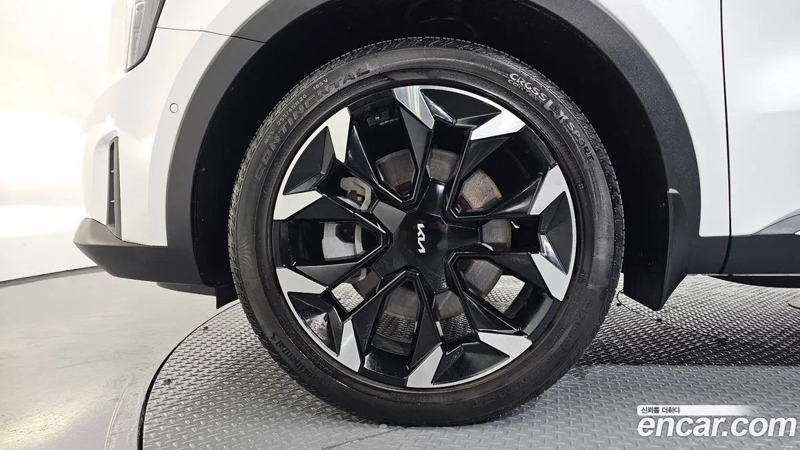 Kia Sorento — фото 5