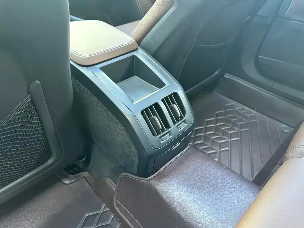 Volvo S90 — фото 10