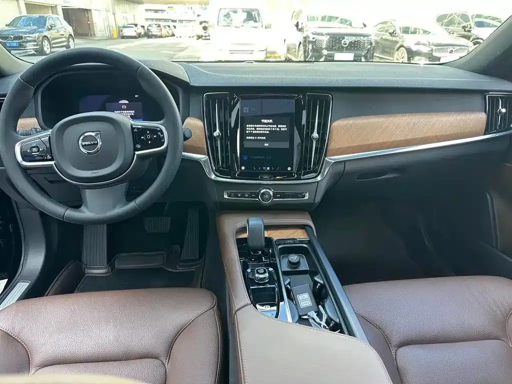 Volvo S90 — фото 4