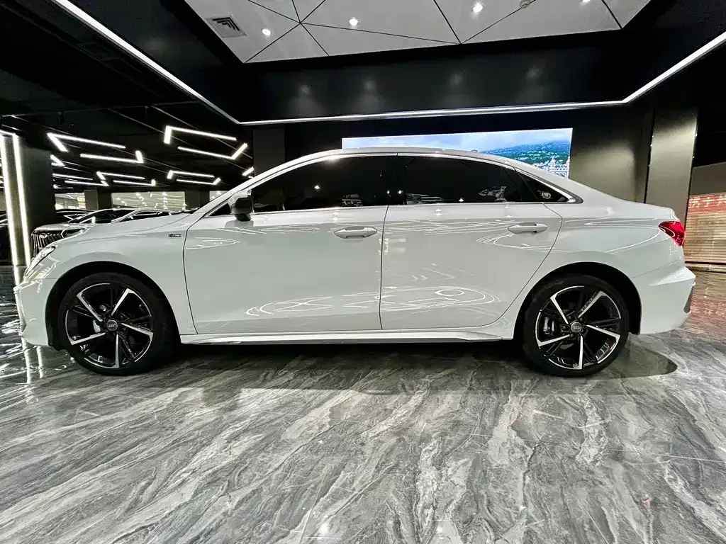 Audi A3 — фото 8