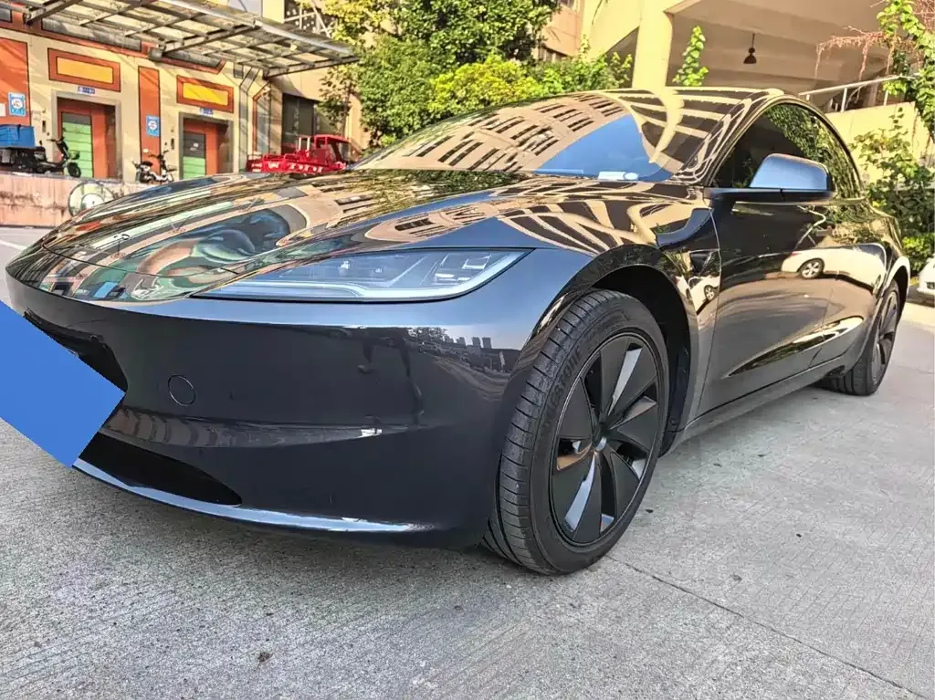 Tesla Model 3 — фото 5