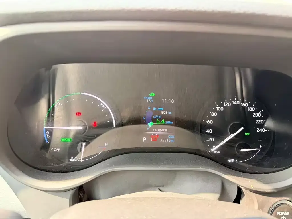 Toyota Granvia — фото 6