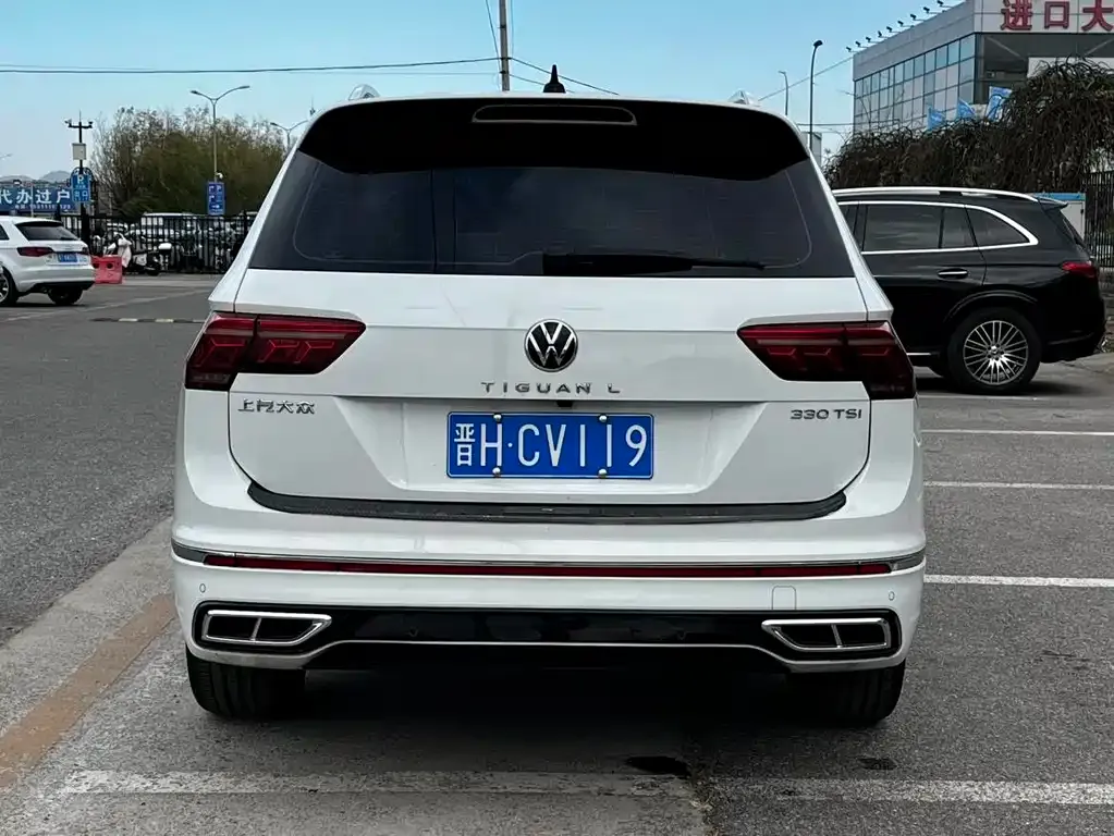 Volkswagen Tiguan L — фото 5
