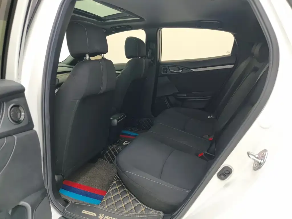Honda Civic — фото 8