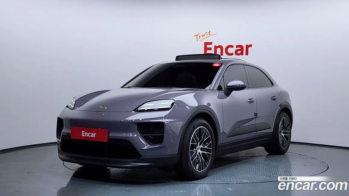 Porsche Macan — фото 1