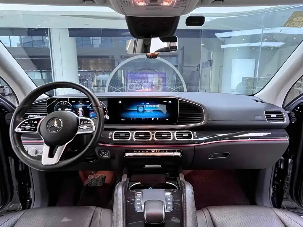 Mercedes-Benz GLE — фото 10