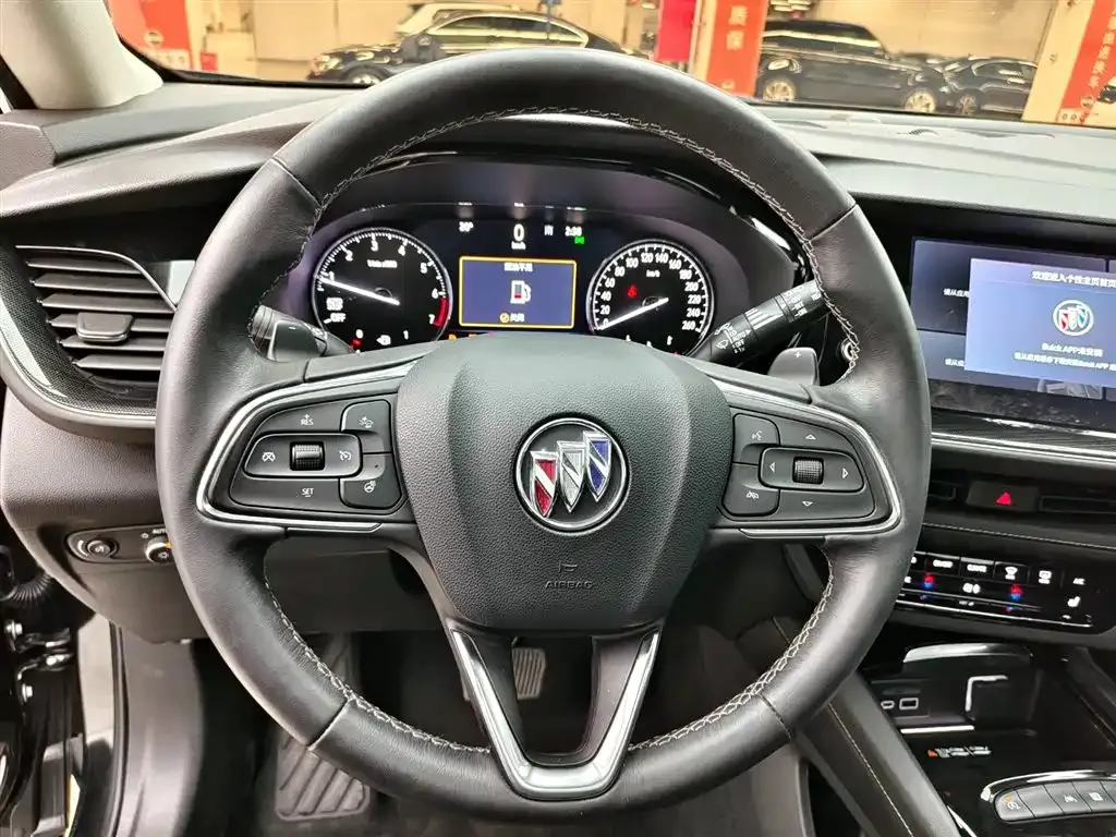 Buick Envision Plus — фото 10